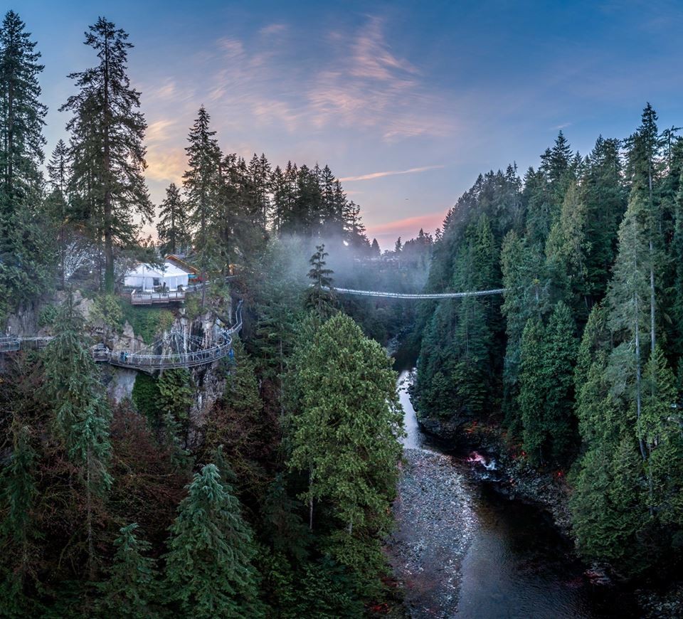 Capilano Suspension Bridge Park 官網